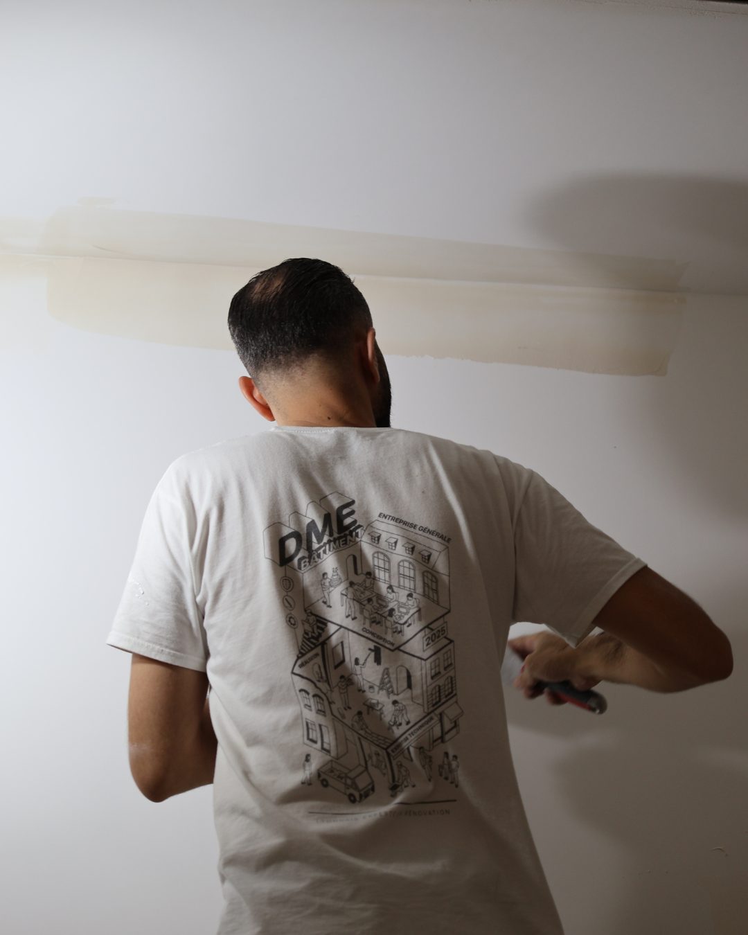 Équipes DME Bâtiment au travail sur un chantier de rénovation à Lyon