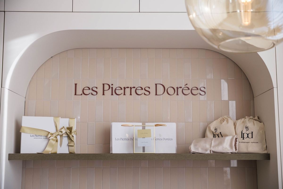Maison les Pierres Dorées — détail