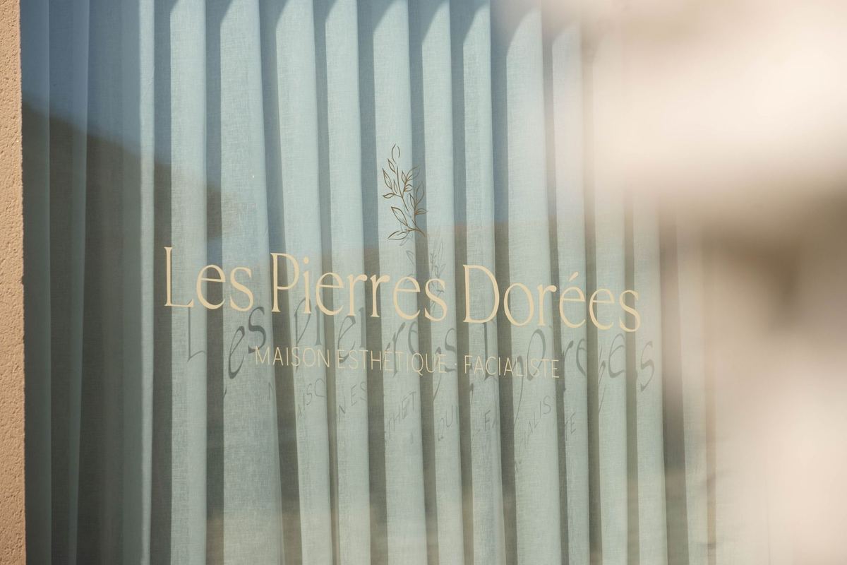 Maison les Pierres Dorées — détail